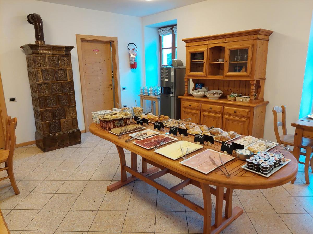 Taxus Hostel Pieve Tesino Екстер'єр фото