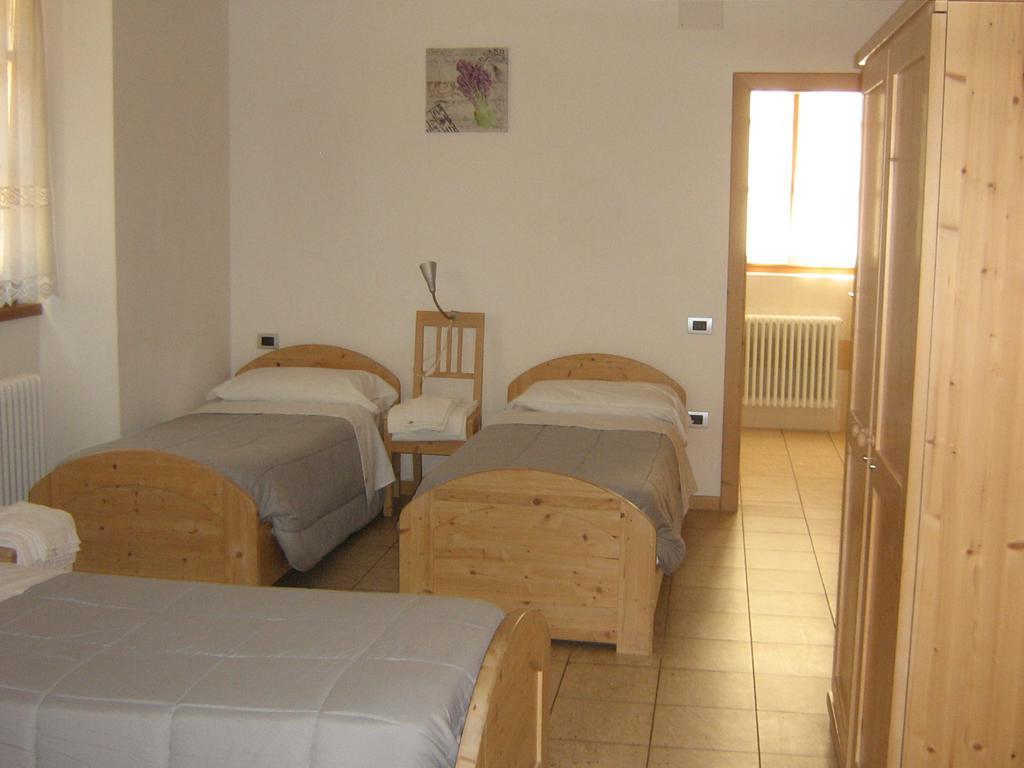 Taxus Hostel Pieve Tesino Екстер'єр фото