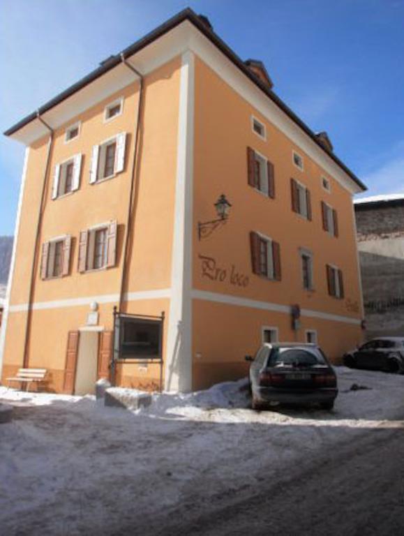 Taxus Hostel Pieve Tesino Екстер'єр фото